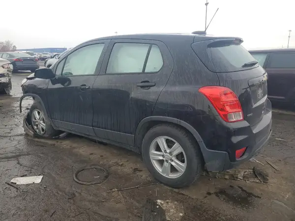 3GNCJKSBXKL385973 2019 CHEVROLET TRAX - Image 2