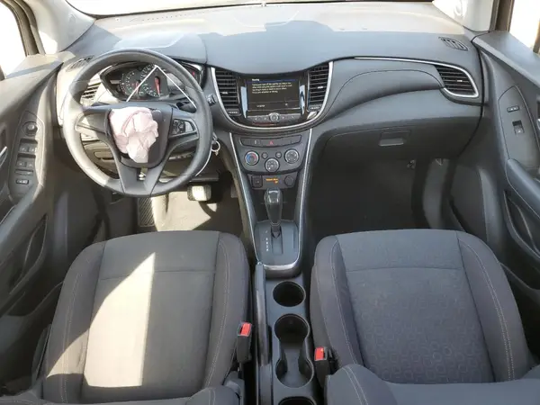 3GNCJKSBXKL392695 2019 CHEVROLET TRAX - Image 8