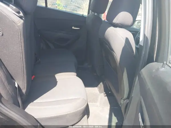 3GNCJKSBXKL397024 2019 CHEVROLET TRAX - Image 8