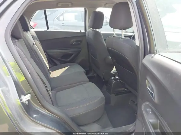 3GNCJKSBXKL397153 2019 CHEVROLET TRAX - Image 8