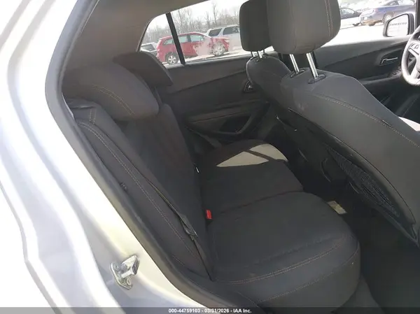 3GNCJKSBXKL404019 2019 CHEVROLET TRAX - Image 8