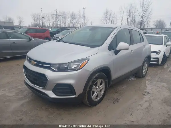 3GNCJKSBXKL404912 2019 CHEVROLET TRAX - Image 2