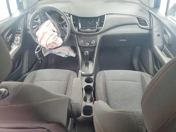 3GNCJKSBXLL109651 2020 CHEVROLET TRAX - Image 8