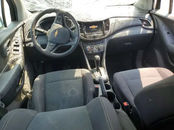 3GNCJKSBXLL112260 2020 CHEVROLET TRAX - Image 8