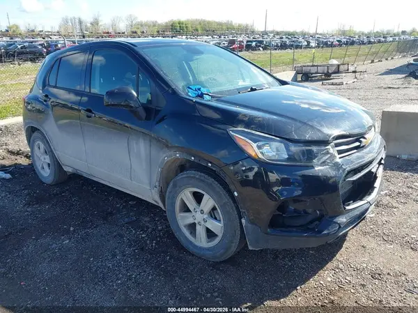 3GNCJKSBXLL116860 2020 CHEVROLET TRAX - Image 1
