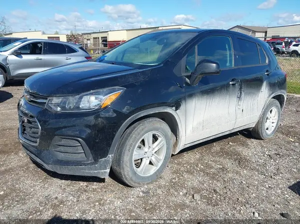 3GNCJKSBXLL116860 2020 CHEVROLET TRAX - Image 2