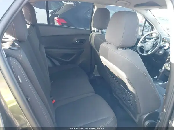 3GNCJKSBXLL126949 2020 CHEVROLET TRAX - Image 8