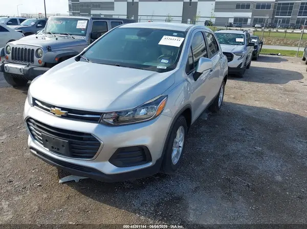 3GNCJKSBXLL137336 2020 CHEVROLET TRAX - Image 2