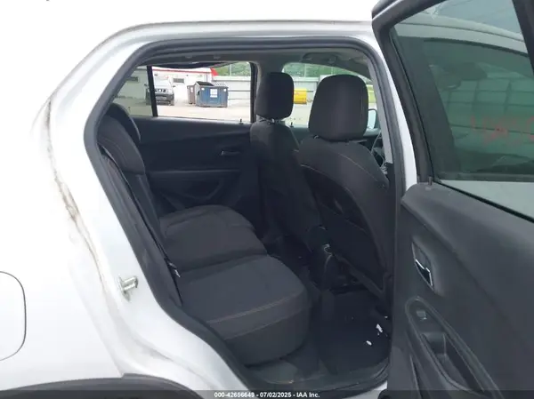 3GNCJKSBXLL139328 2020 CHEVROLET TRAX - Image 8