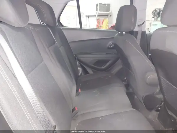 3GNCJKSBXLL157926 2020 CHEVROLET TRAX - Image 8