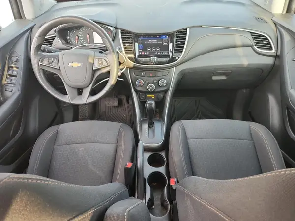 3GNCJKSBXLL160986 2020 CHEVROLET TRAX - Image 8