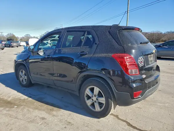3GNCJKSBXLL167002 2020 CHEVROLET TRAX - Image 2