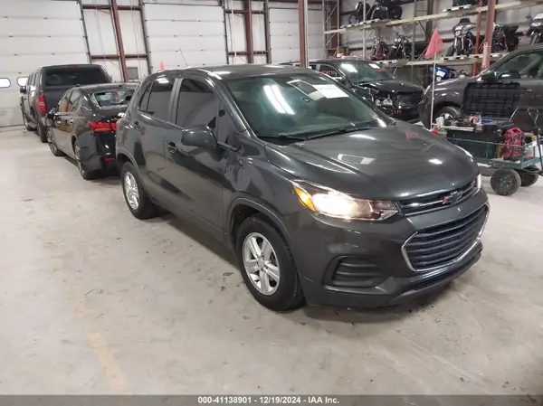 3GNCJKSBXLL192871 2020 CHEVROLET TRAX - Image 1