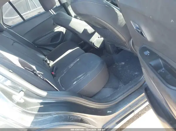 3GNCJKSBXLL198055 2020 CHEVROLET TRAX - Image 8