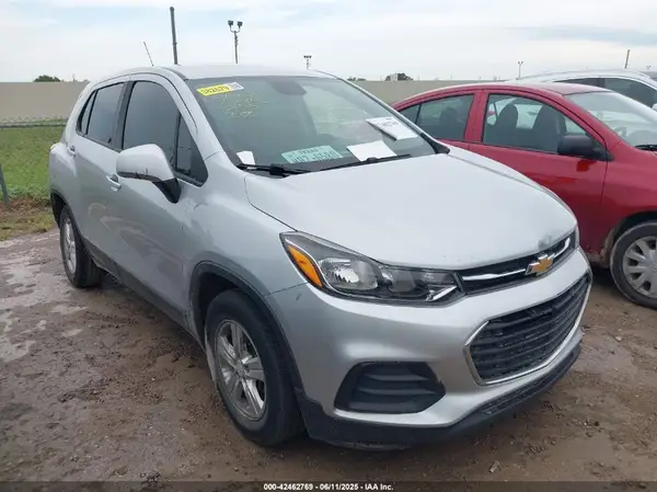 3GNCJKSBXLL202265 2020 CHEVROLET TRAX - Image 1