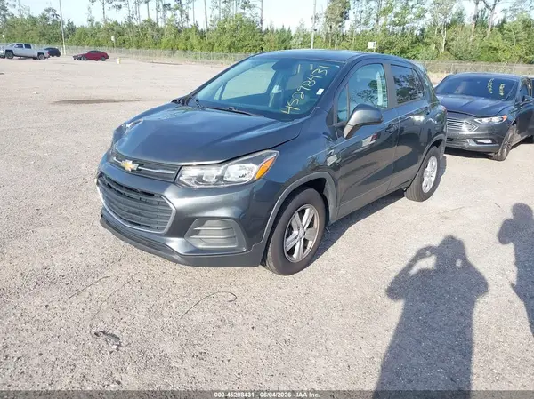 3GNCJKSBXLL204954 2020 CHEVROLET TRAX - Image 2