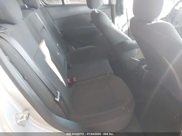 3GNCJKSBXLL206798 2020 CHEVROLET TRAX - Image 8
