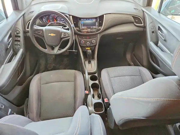 3GNCJKSBXLL206929 2020 CHEVROLET TRAX - Image 8