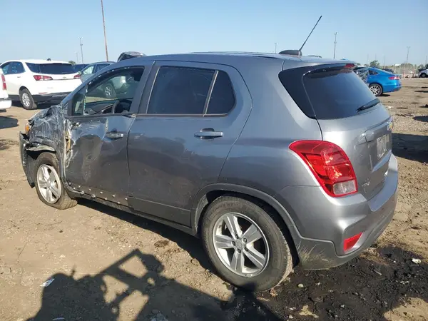 3GNCJKSBXLL210947 2020 CHEVROLET TRAX - Image 2