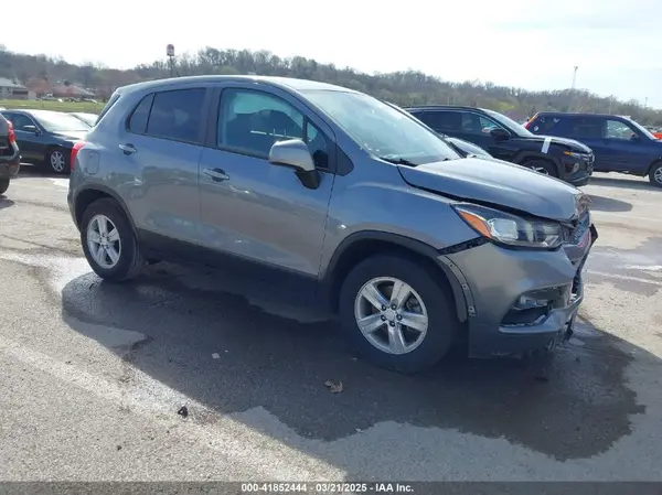 3GNCJKSBXLL230292 2020 CHEVROLET TRAX - Image 1