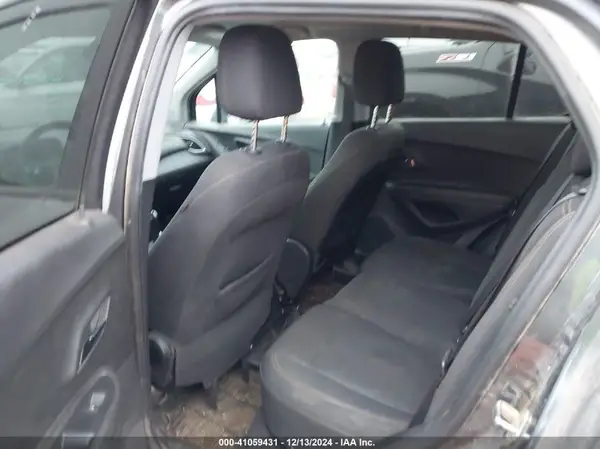 3GNCJKSBXLL243902 2020 CHEVROLET TRAX - Image 8