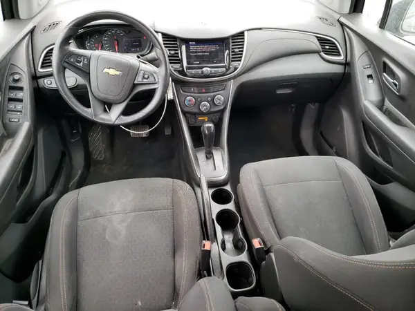 3GNCJKSBXLL266905 2020 CHEVROLET TRAX - Image 8