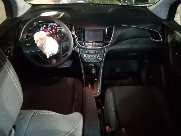 3GNCJKSBXLL281095 2020 CHEVROLET TRAX - Image 8
