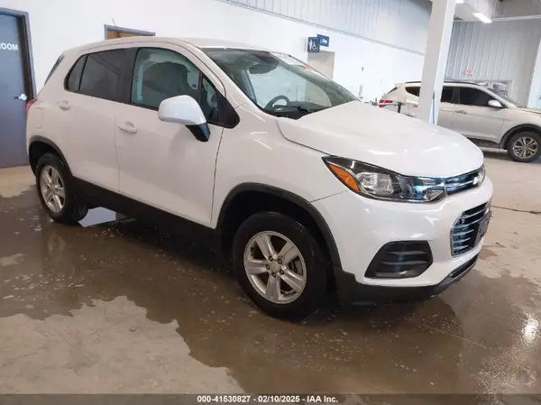 3GNCJKSBXLL284451 2020 CHEVROLET TRAX - Image 1