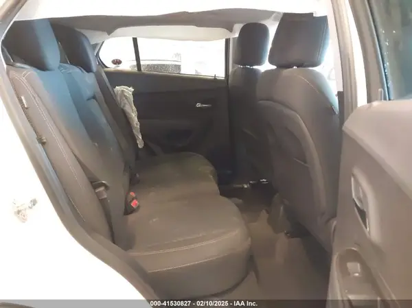 3GNCJKSBXLL284451 2020 CHEVROLET TRAX - Image 8