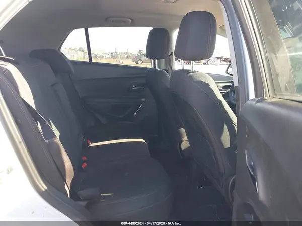 3GNCJKSBXLL292694 2020 CHEVROLET TRAX - Image 8