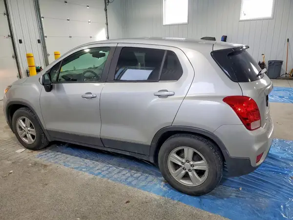 3GNCJKSBXLL299838 2020 CHEVROLET TRAX - Image 2