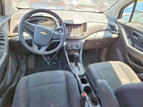 3GNCJKSBXLL304861 2020 CHEVROLET TRAX - Image 8