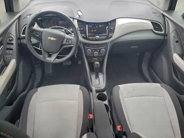 3GNCJKSBXLL305511 2020 CHEVROLET TRAX - Image 8
