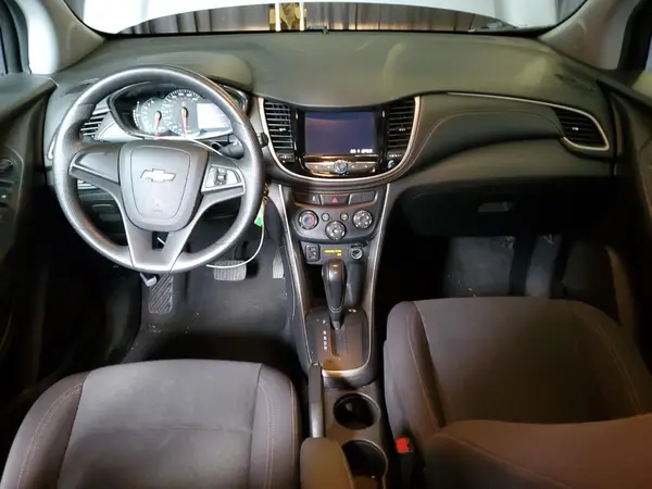 3GNCJKSBXLL307517 2020 CHEVROLET TRAX - Image 8