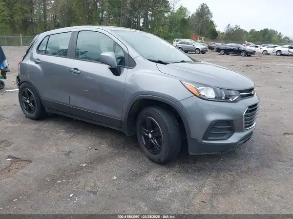 3GNCJKSBXLL330988 2020 CHEVROLET TRAX - Image 1
