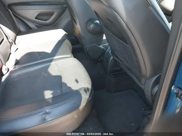 3GNCJL5B8KL239917 2019 CHEVROLET TRAX - Image 8