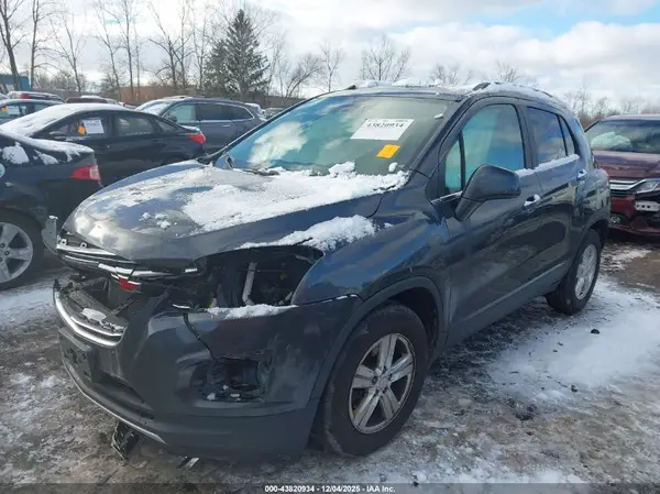 3GNCJLSB0GL120976 2016 CHEVROLET TRAX - Image 2
