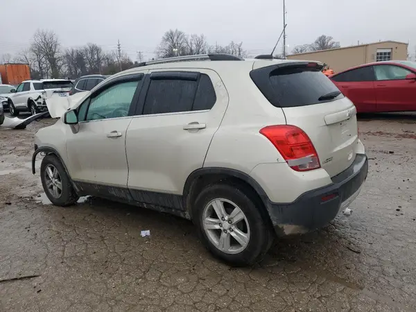 3GNCJLSB0GL123747 2016 CHEVROLET TRAX - Image 2