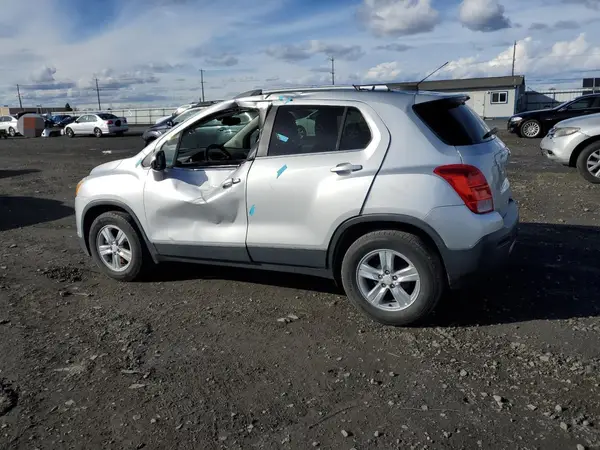 3GNCJLSB0GL161432 2016 CHEVROLET TRAX - Image 2