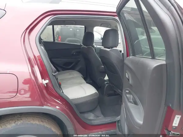 3GNCJLSB0GL163035 2016 CHEVROLET TRAX - Image 8