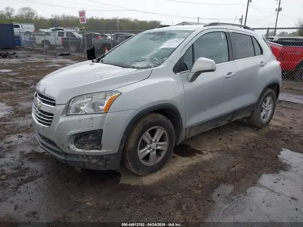 3GNCJLSB0GL264723 2016 CHEVROLET TRAX - Image 2