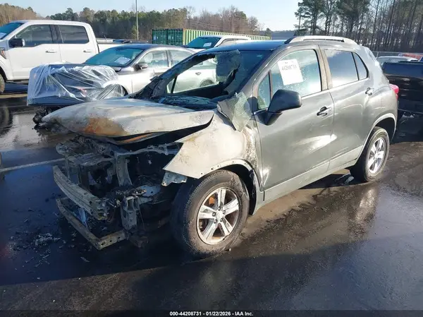3GNCJLSB0HL152313 2017 CHEVROLET TRAX - Image 2