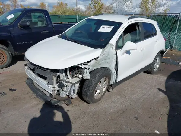 3GNCJLSB0HL163473 2017 CHEVROLET TRAX - Image 2