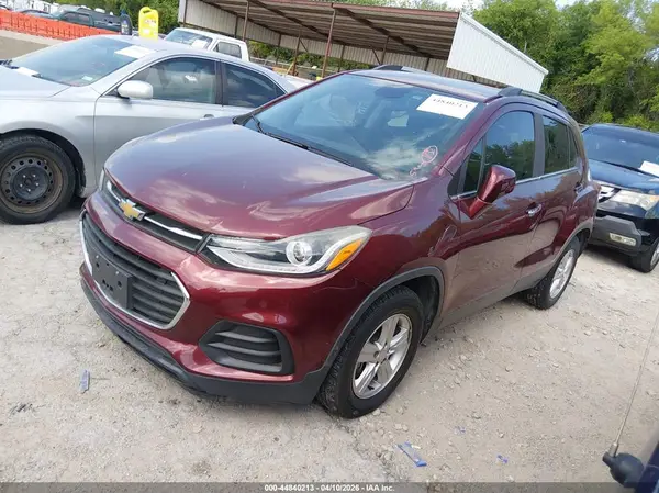 3GNCJLSB0HL185988 2017 CHEVROLET TRAX - Image 2