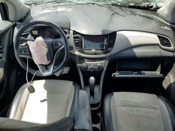 3GNCJLSB0HL210176 2017 CHEVROLET TRAX - Image 8