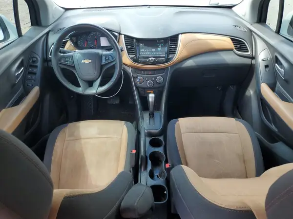 3GNCJLSB0HL247180 2017 CHEVROLET TRAX - Image 8