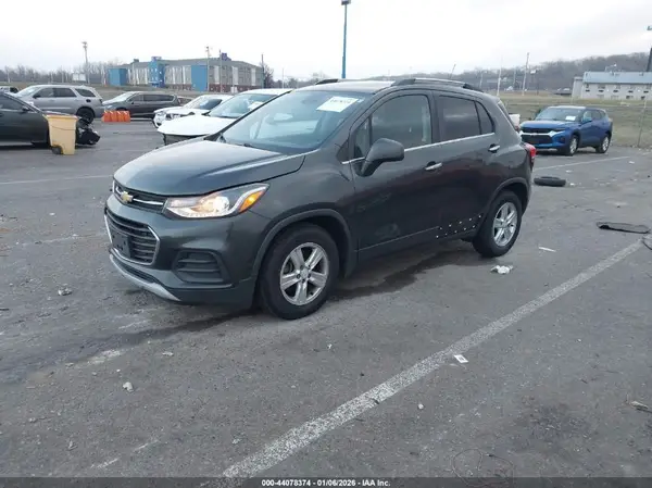 3GNCJLSB0HL264710 2017 CHEVROLET TRAX - Image 2