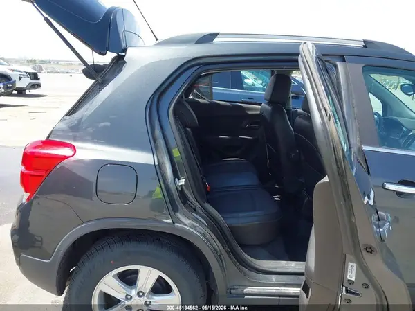 3GNCJLSB0HL283905 2017 CHEVROLET TRAX - Image 8