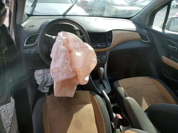 3GNCJLSB0JL175130 2018 CHEVROLET TRAX - Image 8