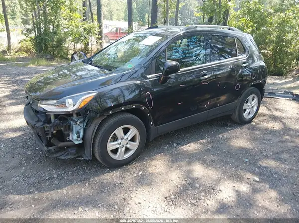 3GNCJLSB0JL179159 2018 CHEVROLET TRAX - Image 2